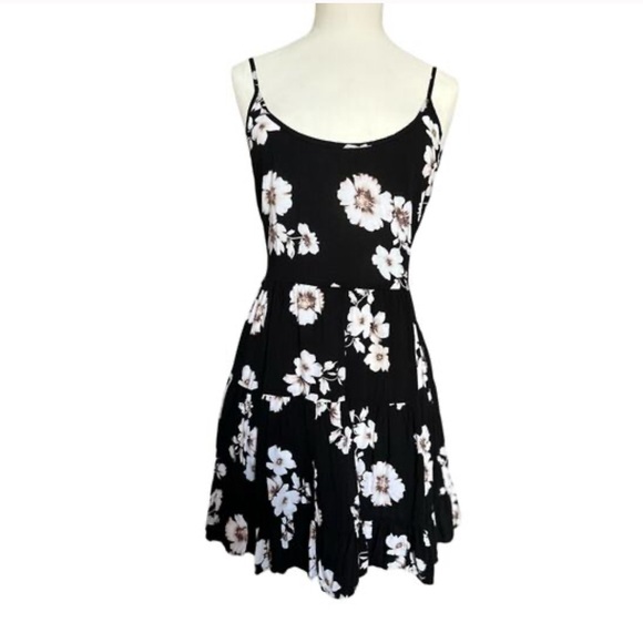 NWOT Brandy Melville Jada dress O/S - Picture 1 of 9